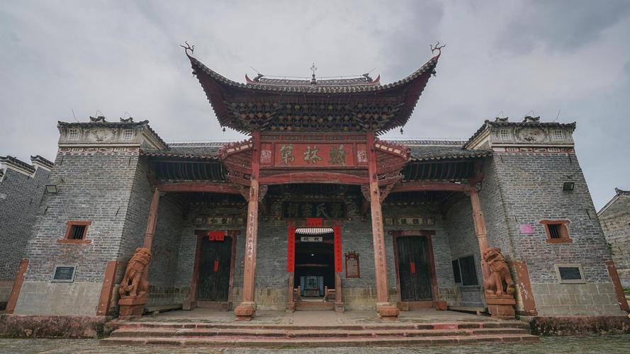 江西这个古村已有近千年,至今保留完好,明清古建筑367栋